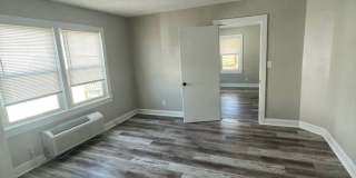 1423 5th St Gallery 3