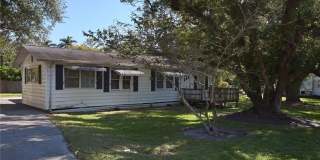 10461 McGregor Boulevard Gallery 1