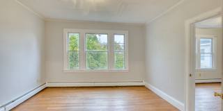 Newly Remodeled Spacious 3 Bedroom Apartment Gallery 11