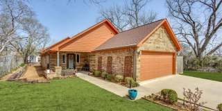 409 W Johnson Street Gallery 1