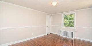 7 Hilltop Gallery 18