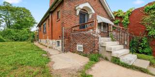 FOR RENT – 1965 Arlington Ave Gallery 5