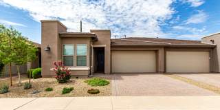 Luxury 2BR + Den Townhome in Amenity-Packed Community - Encanterra Gallery 1