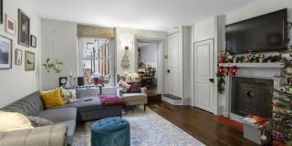 132 ELFRETHS Alley Gallery 1