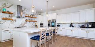 Gorgeous Custom Upgraded Serrano Home! Gallery 11
