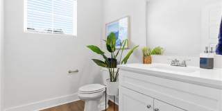 2923 Pretty Lake Avenue Gallery 36