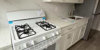 2001 MCKINLEY Street unit: Basement Apt Gallery 1