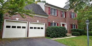 Elegant Brick Colonial on Quiet Cul-de-Sac—Spacious, Bright, and Private! Gallery 1