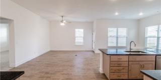 801 Lewis Street Gallery 4