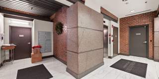 Fully Furnished Designer Loft with Parking & Monument Views! Gallery 39
