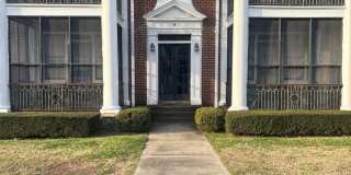 Colonial Court Gallery 5