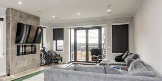 1638 North Sedgwick Gallery 2