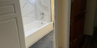 Newly renovated 3-Bedroom home in Elmwood park Gallery 11