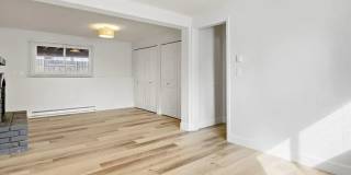 Beautiful, Newly Remodeled Home In Great Location! Gallery 15
