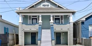 2215 ONZAGA Street Gallery 1