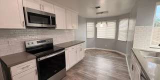 3 Bed, 2.5 Bath in Ontario! Gallery 14