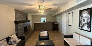 1715 East Miles Street Gallery 14
