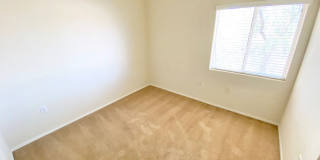 Spacious 3-Bedroom Townhome with Community Pool Gallery 10