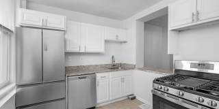 Beautifully Renovated 3 Bedroom 2.5 Bathroom Rental with study in McElderry Park VOUCHER Holders Wanted Gallery 9