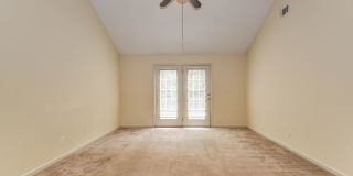 3 Bedroom, 2 Bath Home with Fully Fenced Yard – Pet Friendly! Gallery 6