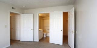 Meadow View Apartments & Townhomes Gallery 24