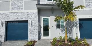 713 SE 13th St Cir Gallery 1