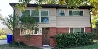 Spacious Home , Great Location Gallery 1