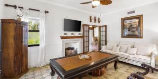 400 33rd Street Gallery 15