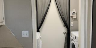 Remodeled 3 Bedroom near Moore Gallery 13