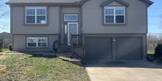1407 Spruce Dr Gallery 1
