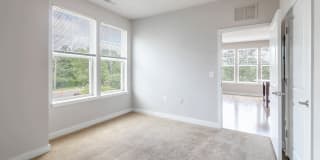 Radiant Fairfax Ridge Apartments Gallery 19