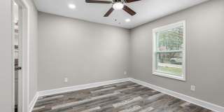 Newly remodeled Unit Ready for you! Gallery 36