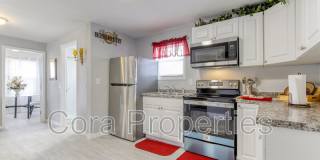 685 Sears Ave NE Gallery 12