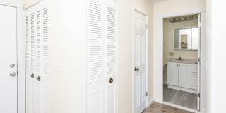 Chestnut Hill North Apartments Gallery 19