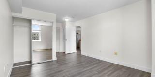 Spacious, Renovated Downtown Condo with Breathtaking Views of the City! Gallery 15