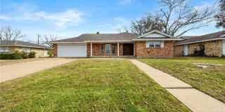 3017 Oaklawn Drive Gallery 1