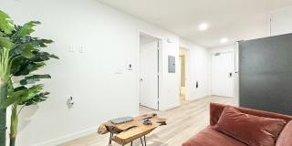 4252 Whittier Boulevard Gallery 10