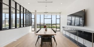 The Oliver Gallery 21