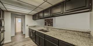 6760 W Oakey Boulevard Gallery 14