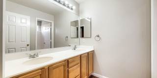 4 Bedroom in a Gated Community with Community Pool & Gym! Gallery 17