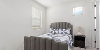 21283 W EDGEMONT Avenue Gallery 27