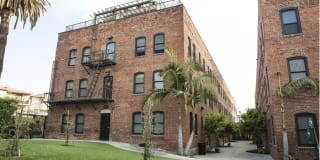 Brownstone Lofts Gallery 16