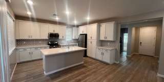 Move in Ready Home For Rent in Estrella! Gallery 5