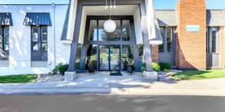 Oval Spring Apartments Gallery 19