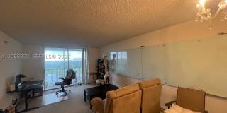 3100 W Rolling Hills Cir Gallery 1