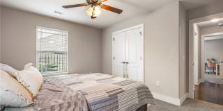 1221 Stoneybrook Lane Gallery 21