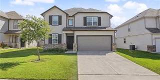982 Crossing Drive Gallery 1