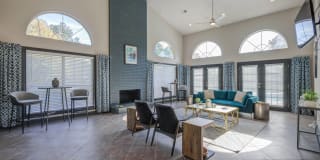 Arbors at Brookfield Apartments Gallery 17