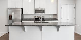 2657 RICHMOND Way Gallery 13