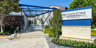 Broadstone Medical Gallery 23